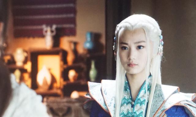 《舞法天女》的拉媞天女，曾演过吴磊的追求者，如今18岁越来越美