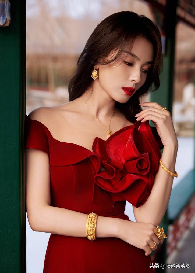 演员刘涛,最美图片12张,你喜欢哪张呢?
