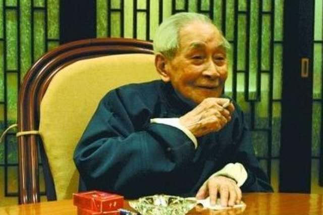2013年,刘景崇弃百万年薪,与家人做最后话别,妻子:愿再无来世