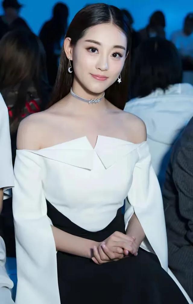 中国娱乐圈年青美丽的10位女明星,大家认可吗
