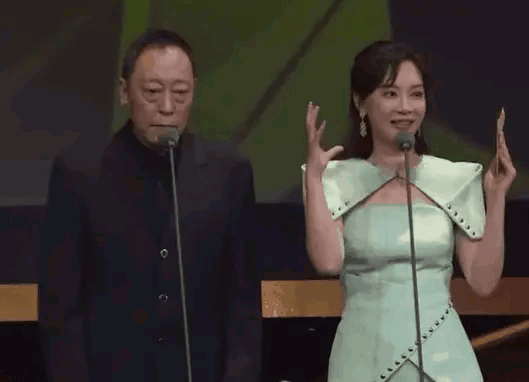 倪大红:因太丑无戏可演,娶了倪萍亲妹妹,婚后30年为何0绯闻