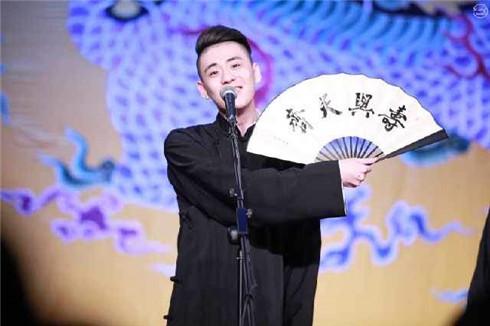 郭德纲和张云雷,同样的《探清水河》,截然不同的两种味道