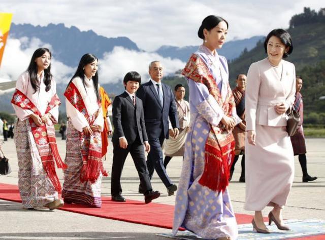 不丹39岁二公主:丹凤眼冰山脸的清秀熟女,外交气场强过佩玛王后