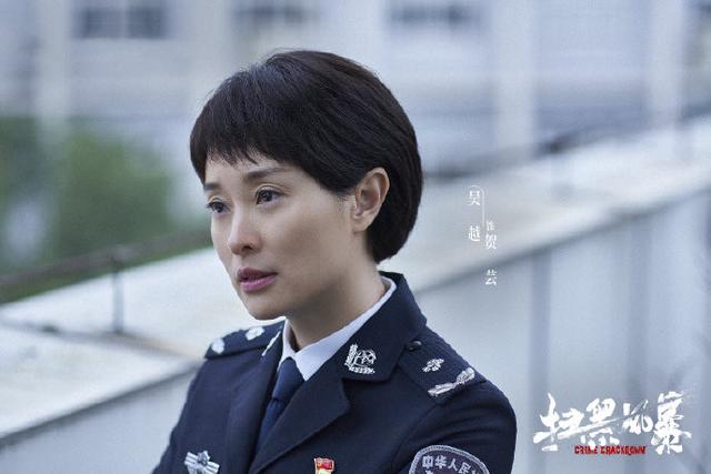 至今未婚的8位大龄女星,各有各的苦衷,最大55岁,最小38岁