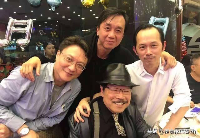 44岁的广州演员何志锋，与同学杨栩恩爱了20年 他们都是黄俊英弟子