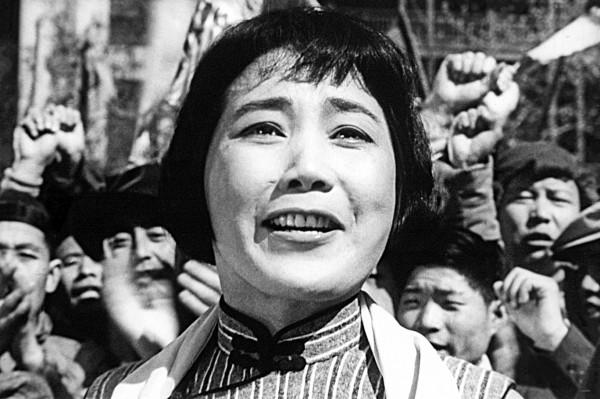 电影背后的故事:珠江电影制片厂的经典电影《大浪淘沙》