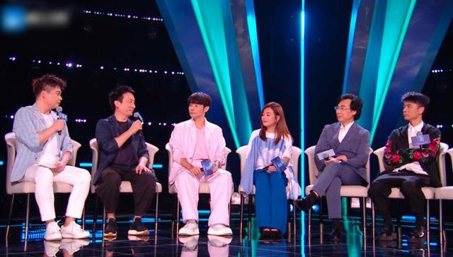 华少缺席2022《好声音》,新晋主持人为什么是沈涛而不是伊一