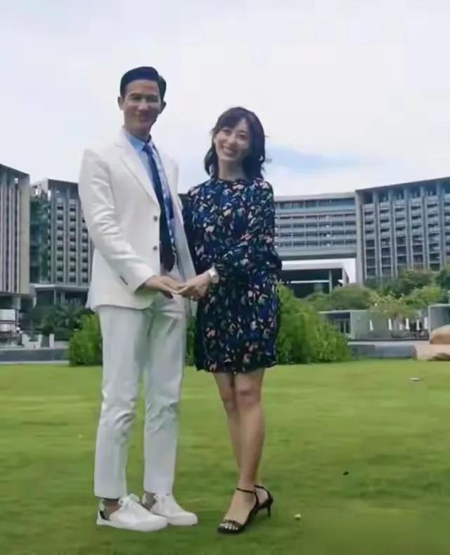 揭秘!娱乐圈女星雅琪与张铁林的隐秘情史,她如何重获新生?