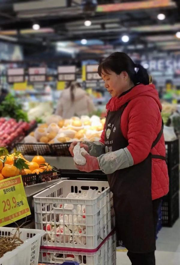 替夫还债20年：钱虽然已经还完了，但人情还远远未还完