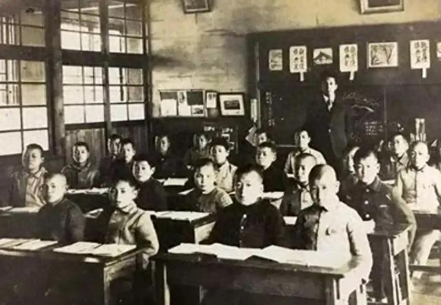 从地主之子到革命领袖——赖传珠与他家族的不朽传奇