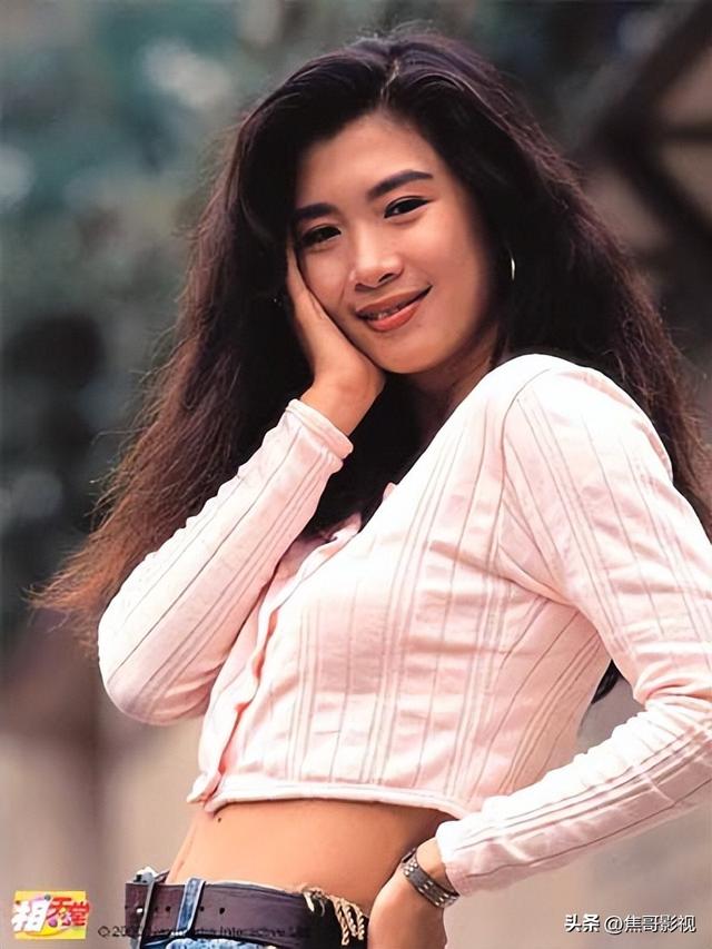 《吴家丽》7次获得金像奖提名,30岁凭三级片成为金马影后