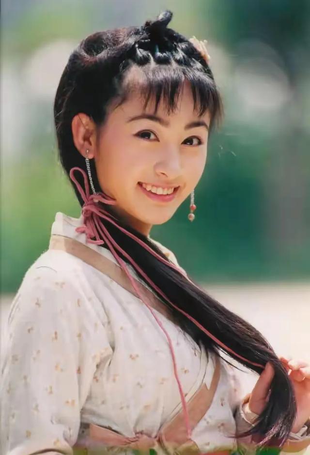 揭秘!娱乐圈女星雅琪与张铁林的隐秘情史,她如何重获新生?