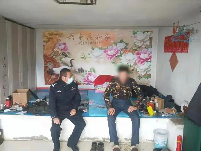 男子民房内自缢，警方发现他的真实身份竟是……