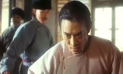 被电视剧骗了?满人的金钱鼠尾辫太丑,连皇帝都偷偷蓄发