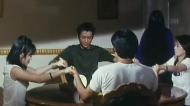 还记得《山村老尸》中楚人美吗？原来她不仅是火影，还是“死神”