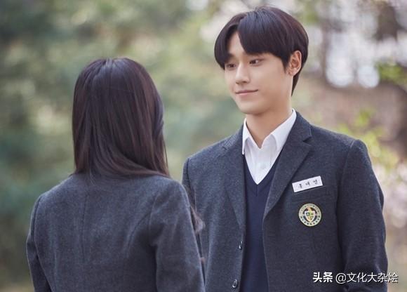 李到晛：乐华新人，新剧《重返十八岁》合作影后金荷娜