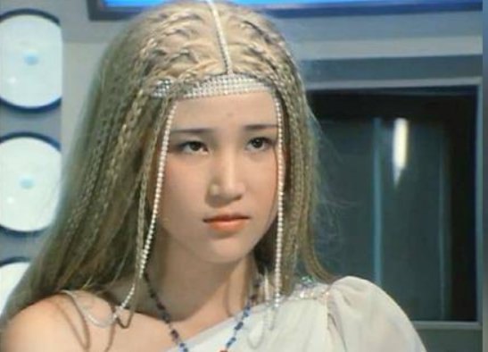 不受道德约束的外星美女