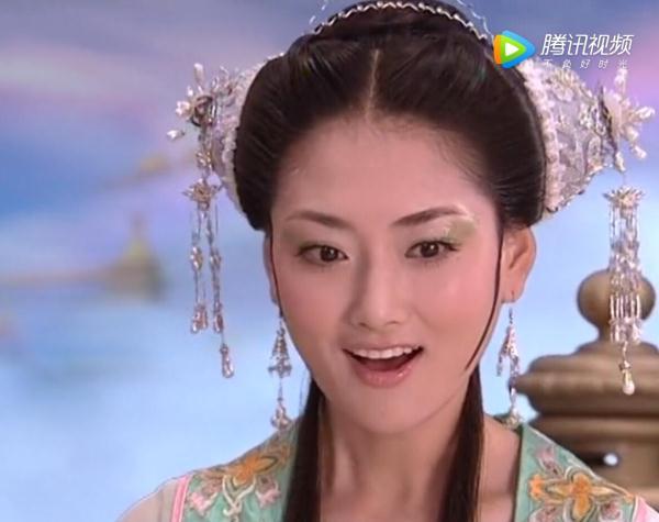 天仙配8位仙女的冰雪冠PK：大姐兔耳朵，三姐老虎钳，六妹山羊角