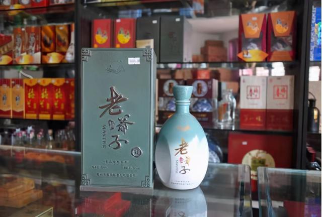 王洪文女儿：白酒起家成上海女富豪，多次拒绝绿卡，只因是中国人