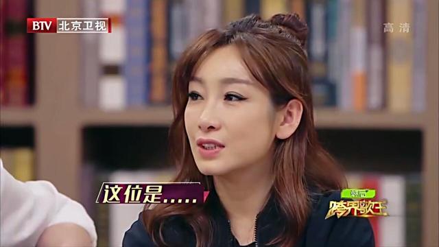 她是金马影后，如今整容八百回，为炒作变神经病