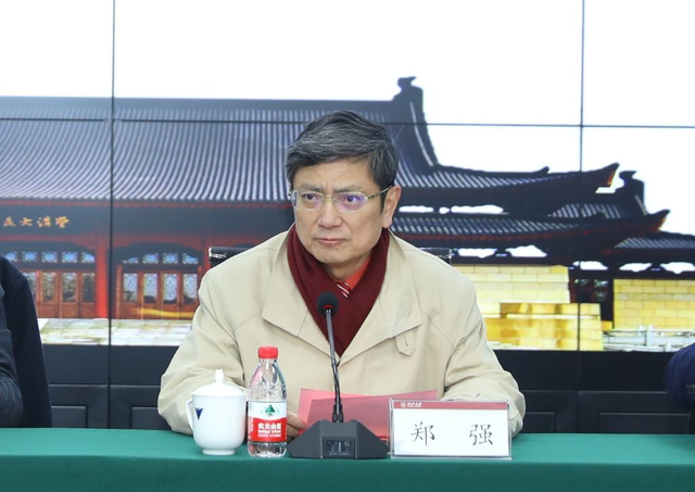 最牛愤青教授郑强：大骂媚外！科学无国界，那中国谁来建设？