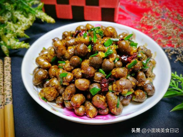 4月，这菜要多吃，10块钱3斤，营养好吃不发胖，简单一炒比肉香！