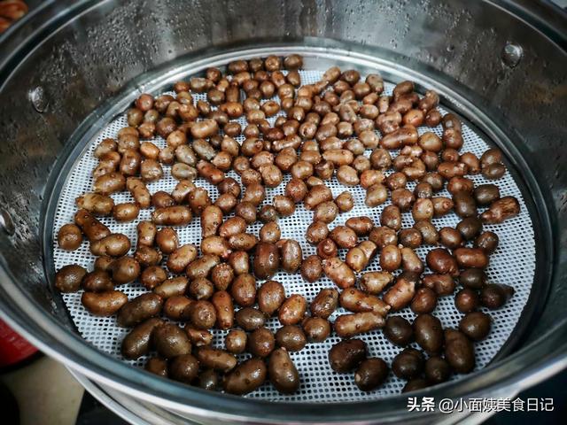 4月，这菜要多吃，10块钱3斤，营养好吃不发胖，简单一炒比肉香！