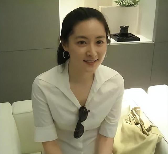 2001年，沈银河紧急悔婚轰动一时，真相直至李英爱结婚才浮出水面