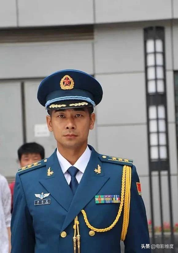 从梅艳芳到蒋勤勤再到张丹露，细数赵文卓的私密情史
