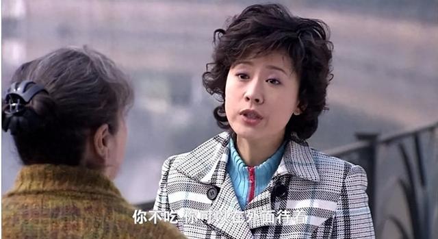 《双面胶》：李亚平跟胡丽鹃的孕期偷欢，藏着她被家暴致死的真相