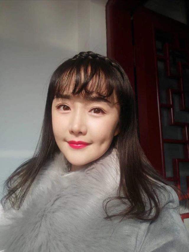 《巴啦啦小魔仙》四位魔仙小蓝,第一位成导演,00后的她最红