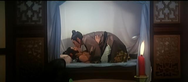 叶子楣57岁复出！将男友遗产拱手让人的她，落魄到向路人讨红包！