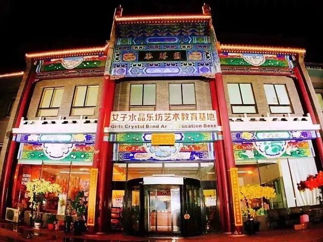 女子水晶乐坊在北京落地罕见民族乐器体验馆