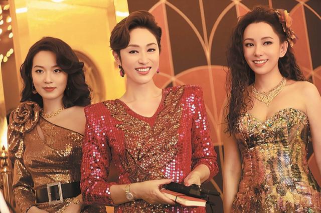 恭喜!香港知名女星被曝结婚,一脱成名后为男友主动收起性感