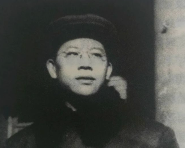1951年,英达父亲英若诚揪出两名美国间谍,他俩还是清华大学教师