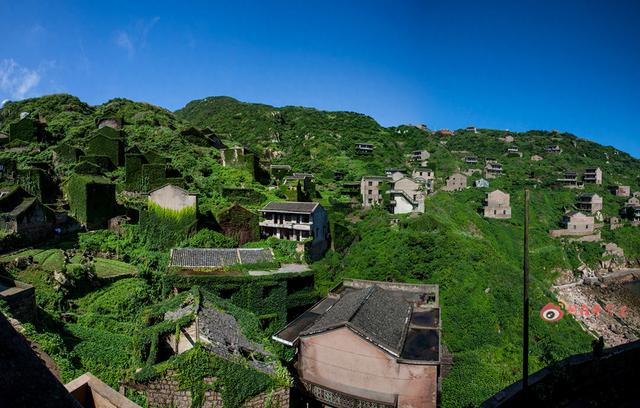 浙江海岛发现无人村,整齐的上百幢房子,却空无一人美得世外桃源