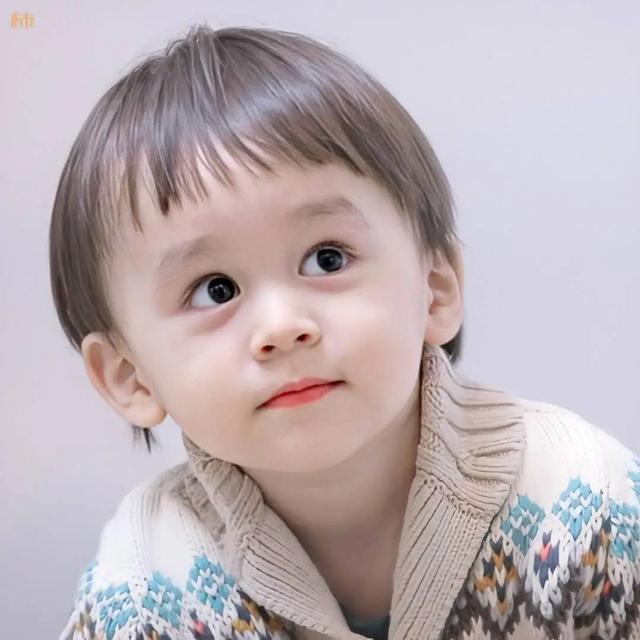 《超人回来了》中的本特利是如何成为韩国10后顶流