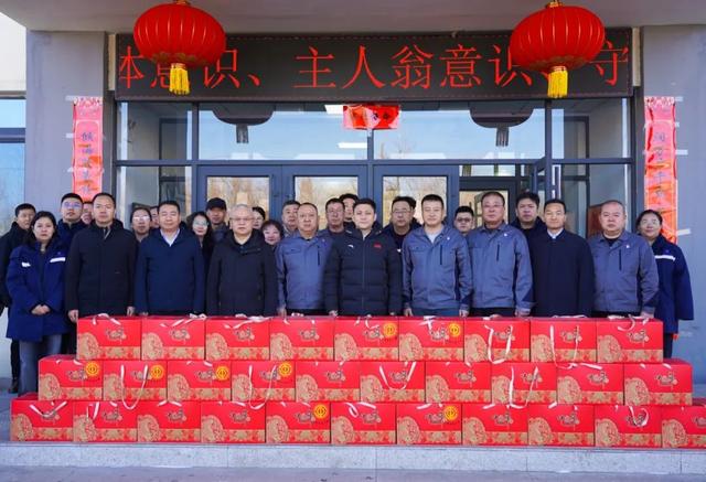区领导走访慰问春节期间值班值守人员