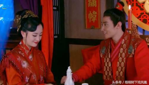 旧时洞房风俗，新郎为何得亲手替新娘先解开一衣扣？别想歪了