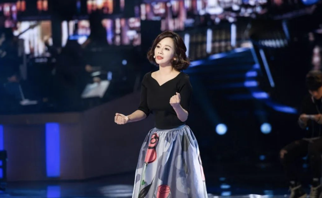 49岁陈松伶的乘风破浪:被骗钱,患癌症,她的苦都被婚姻治愈了