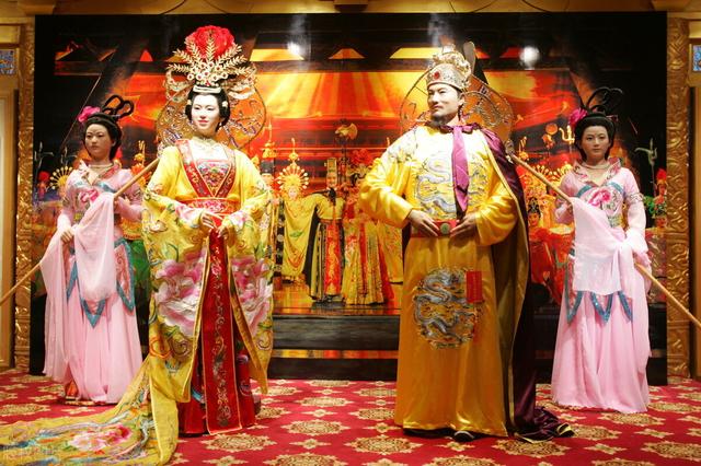 杨贵妃马嵬驿被缢杀,逼死她的真正凶手是谁?绝不是哗变禁军士兵
