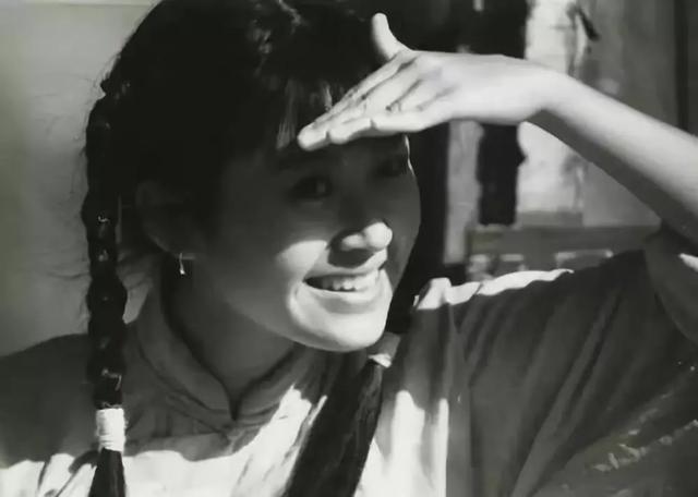 57岁熟女许晴，近照曝光人间尤物