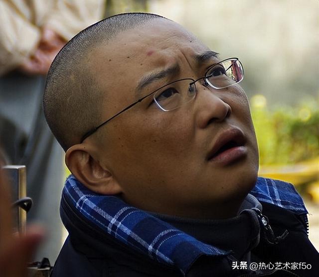 《东北一家人》演员现状：“牛大妈”90岁了，“牛小伟”退居幕后