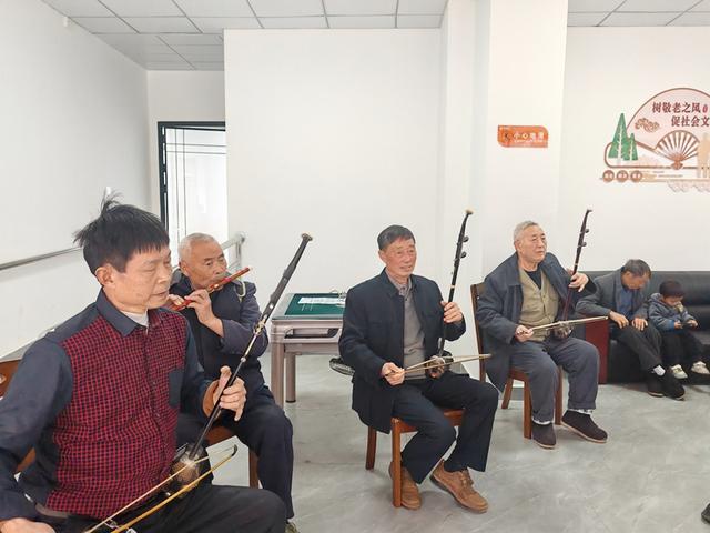 习水:小小驿站托起幸福夕阳红