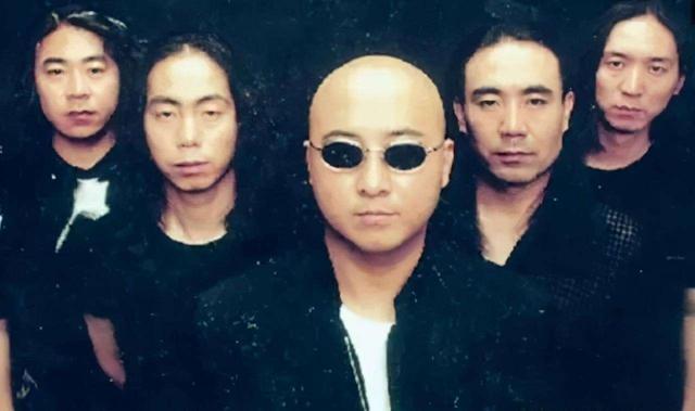 追光:毛不易《不染》添新意境,张傲月低音炸裂,周晓鸥开口跪了
