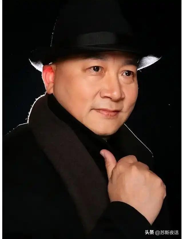 迟重瑞为何三次拒绝陈丽华？直到母亲生病住院，他才终于改变决定