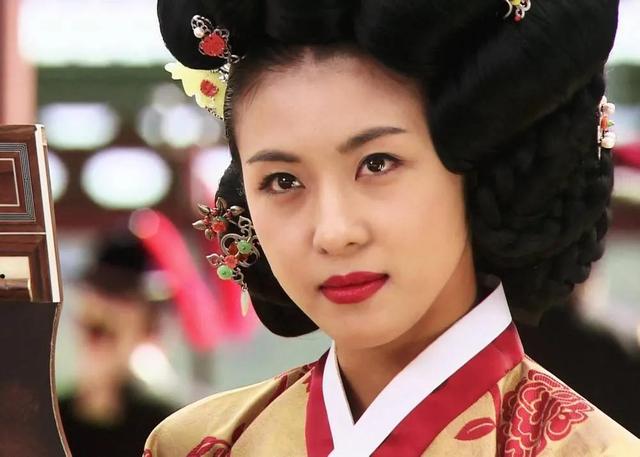 朝鲜十六世纪最杰出的女诗人—黄真伊
