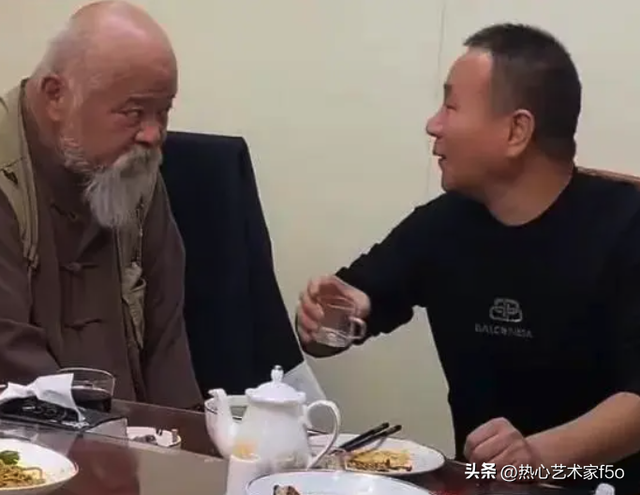 《东北一家人》演员现状：“牛大妈”90岁了，“牛小伟”退居幕后