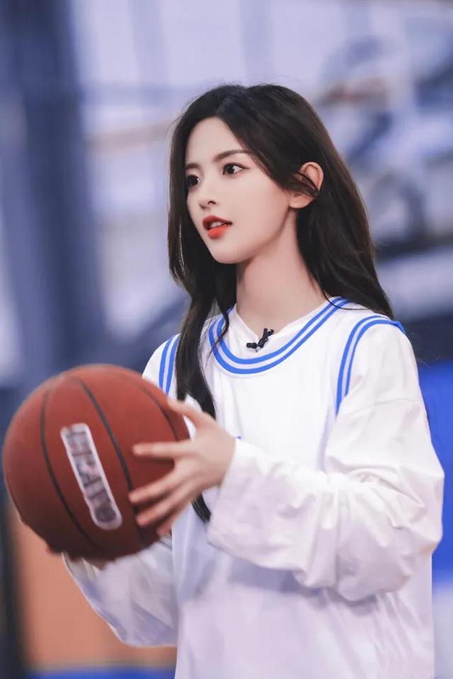 仙女头像：（一）绝对是火箭少女11人的最美最飒的头像
