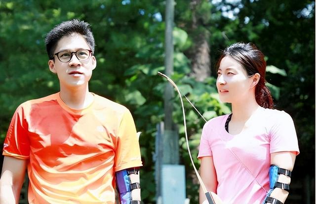 霍启刚:因失去3千亿继承权,遭前任抛弃,郭晶晶为何甘愿接受他